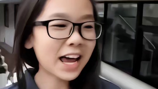 这个女孩上辈子拯救了上帝？