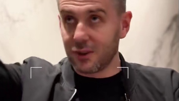 塞尔比明确指出，如果不是当年那个单枪匹马闯入英伦、扛着所有压力夺冠的丁俊晖，现在的斯诺克赛场上，可能