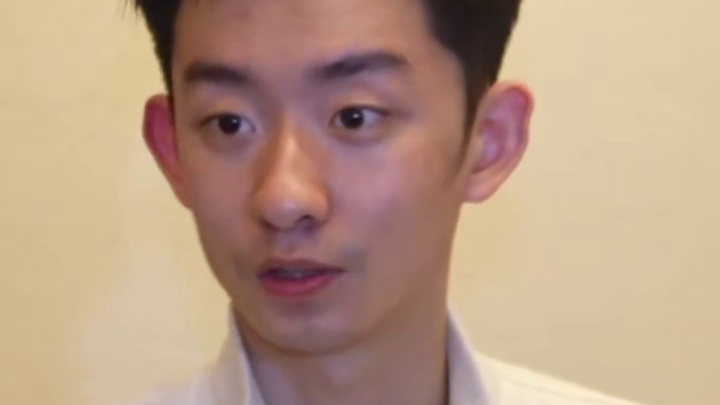 央视台球频道专访新科斯诺克世锦赛冠军吴宜泽，吴宜泽称奥沙利文助我成长！