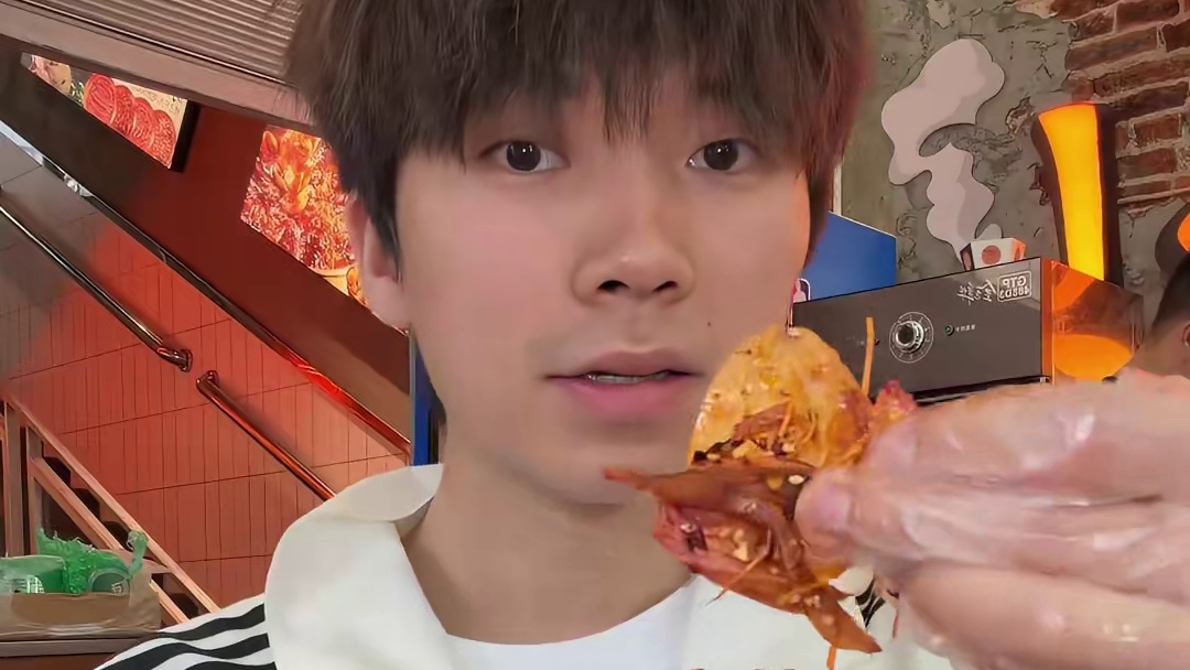 手撕兔拌薯片零食！老板说我真是老吃家