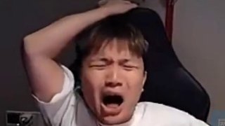 “魔王1V3！單挑尼孩父子！?。　? style=