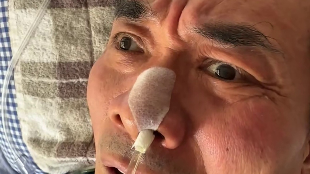 时常感觉到很割裂。 “爸爸，我好像越来越不认识你了”