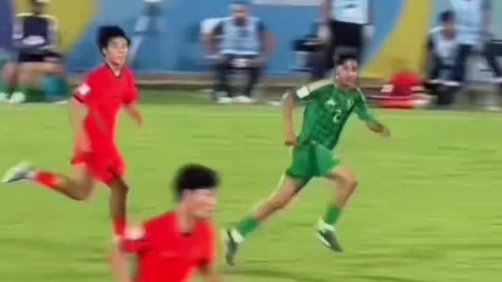 绿茵少年逆境翻盘 时隔多年重返赛事四强