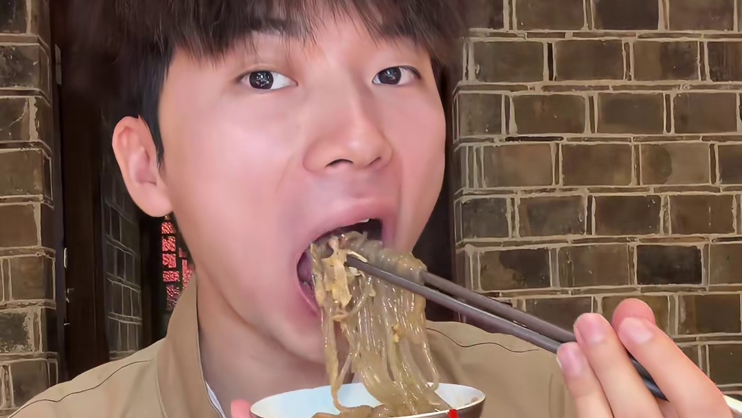在表妹的升学宴上吃一桌美食 是怎样的体验？