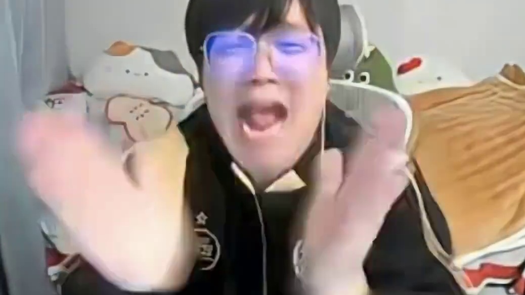 EDG2:0战胜XLG 神枪要泪目了！