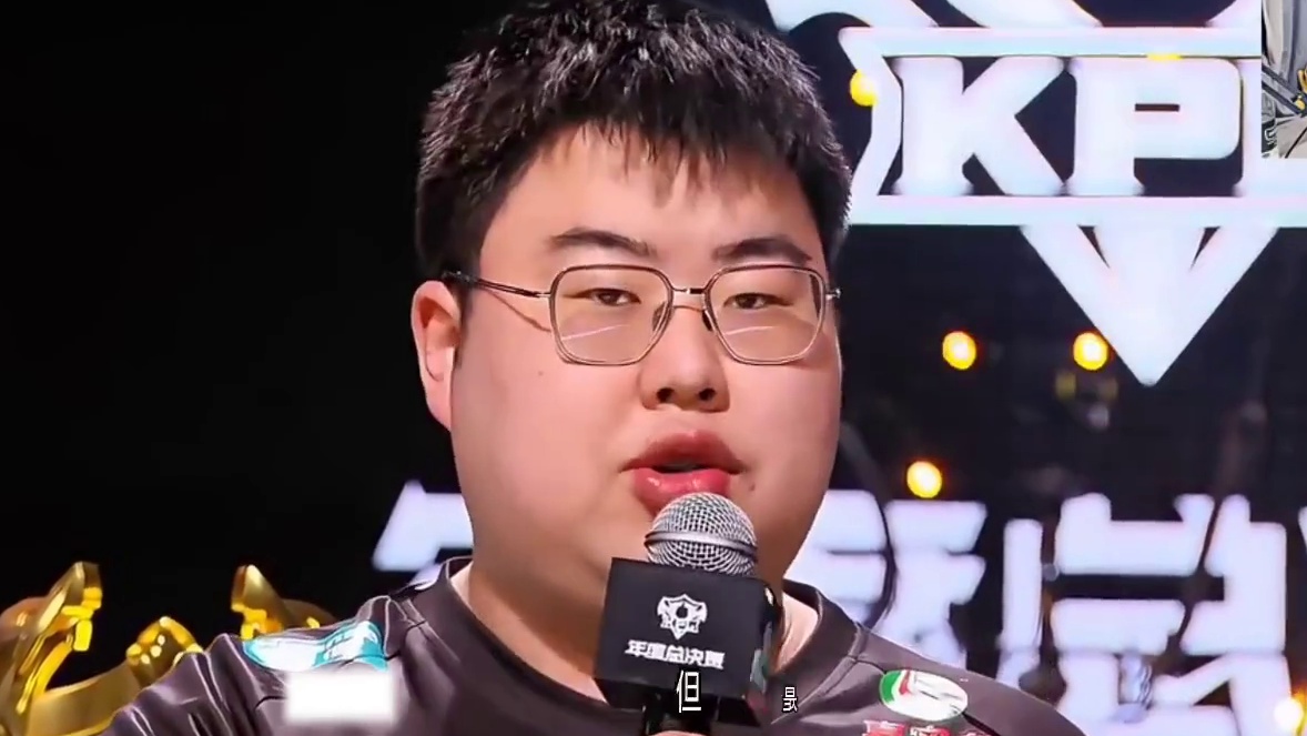 小胖还在TTG试训 连的TTG的网络 但是TTG预算可能不够 JDG几率更大