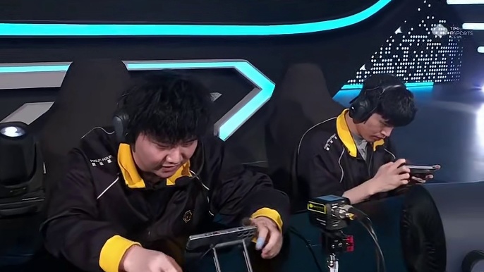 【2026S联赛春季赛决赛赛段】第一周第二日第二场2v抢七赛
狼队 vs KZ
第十局：火星基地 战