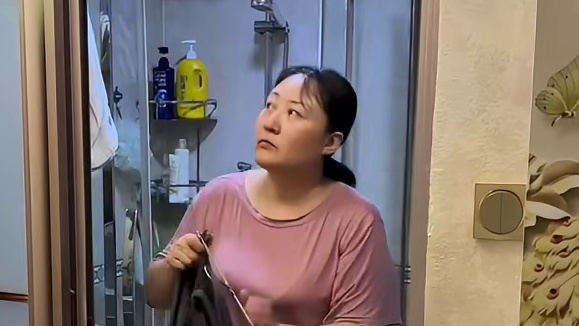 离婚后第一次回前婆家你体会过什么叫做人走茶凉吗？