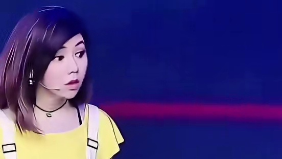 邓紫棋：凳子摆得齐就叫邓紫棋！哈哈哈哈哈