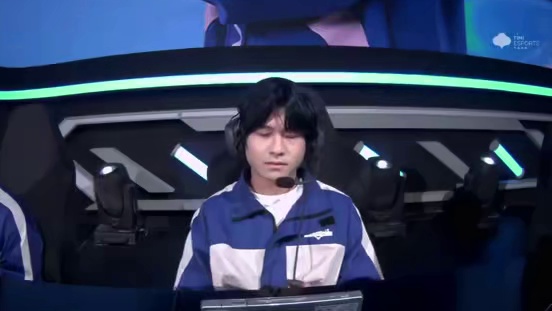【2026S联赛春季赛决赛赛段】第一周第四日第二场2v抢七赛
eStar vs Wz
第九局：神都千