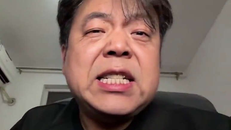黢黑