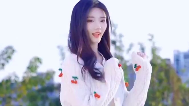 #紧身牛仔裤 #可爱小姐姐 做人最重要开心呐~
