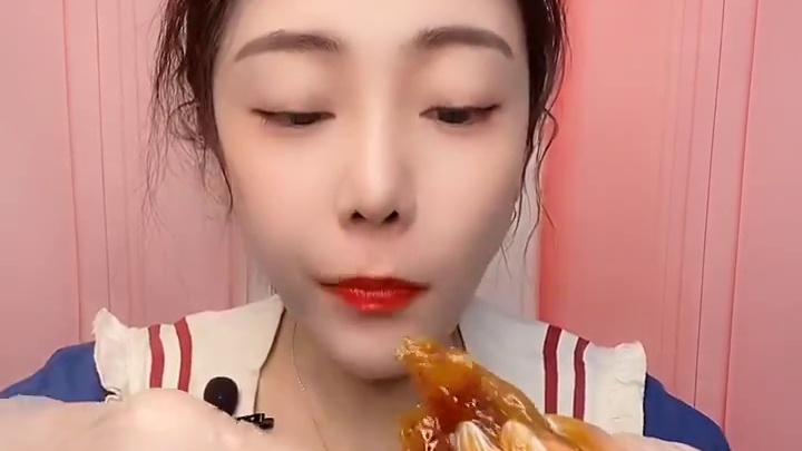 来啦家人们！香辣牛蹄筋，你们爱吃软糯的还是劲道的直播啦直播啦直播啦@一鑫爱美食(O3x9sp8zb2