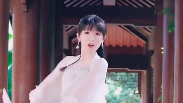 听到芒种就忍不住摇起来#仙乐国风潮起来 #元气少女 #古风舞蹈