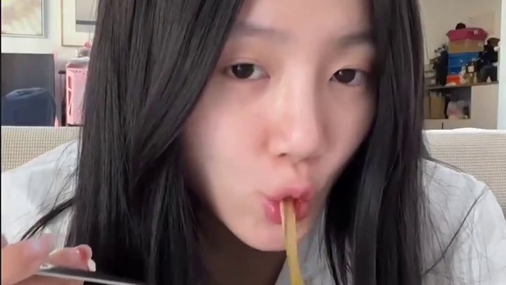快让你艾特键的第一位给你拍!