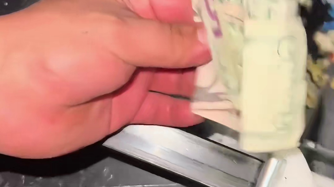 打扫电影院虽然只有3000美金，但却能发家致富！