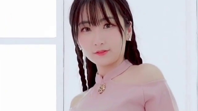#舞蹈达人  #二次元 #旗袍 又美又飒的泡芙你爱了吗？