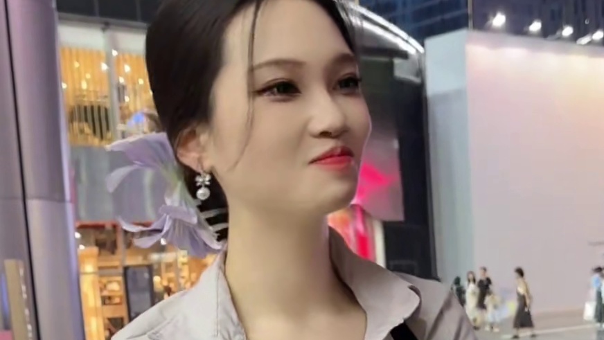 这太可爱了吧哈哈哈。