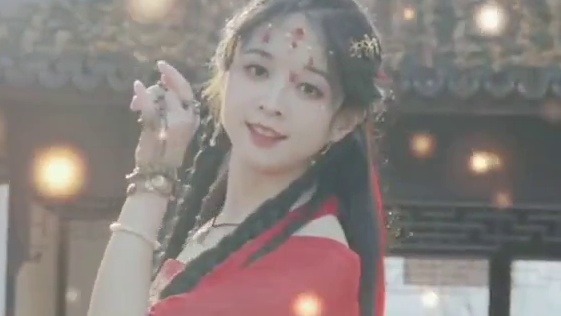 吃饭了吗,看看我是不是你的菜。 #变装 #古风 #西域女神