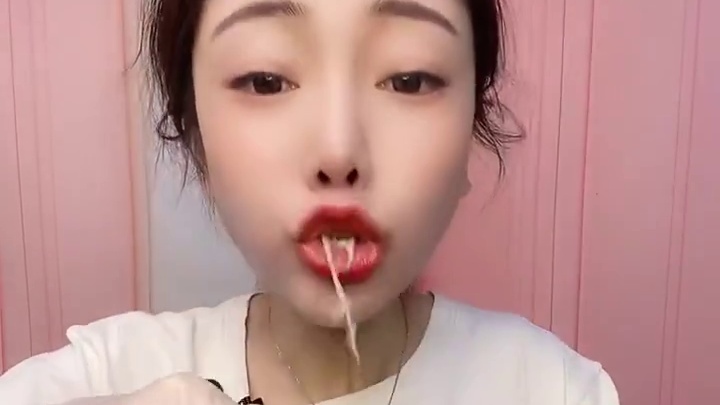 这种品相的大肠头最爱，又粗又拉丝看的过瘾来个关住＋爱心❤直播啦直播啦直播啦 @沂蒙春姐(O3xfyb