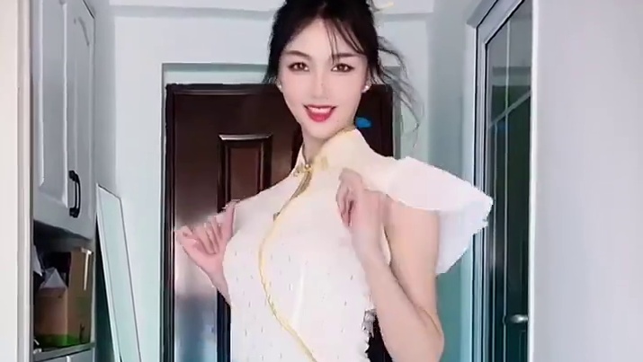 #仙瑶舞蹈挑战 #零基础学舞蹈 #舞蹈 你就听姐的 就委屈一次 栽在姐手里好吗 @我要上热门(O3x