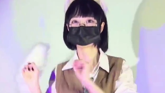谁还不知道啊桐会发光我都会流泪的好吗？#四月最萌翻跳挑战