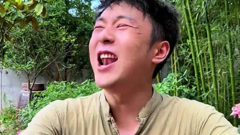 这个炸弹真不小