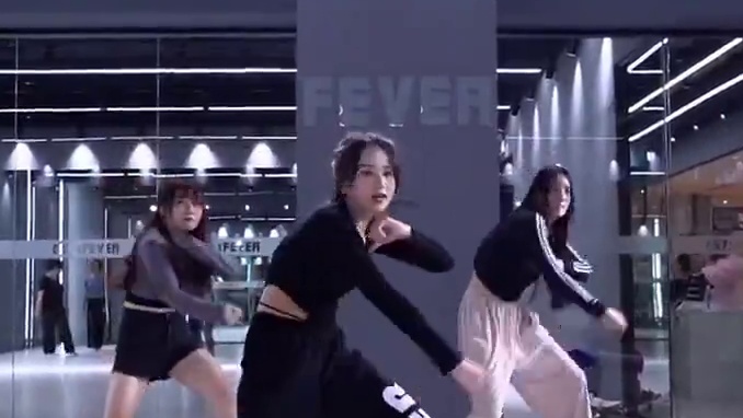 #lisa #money #BLACKPINK 最后这段燃炸了！直接无限循环
