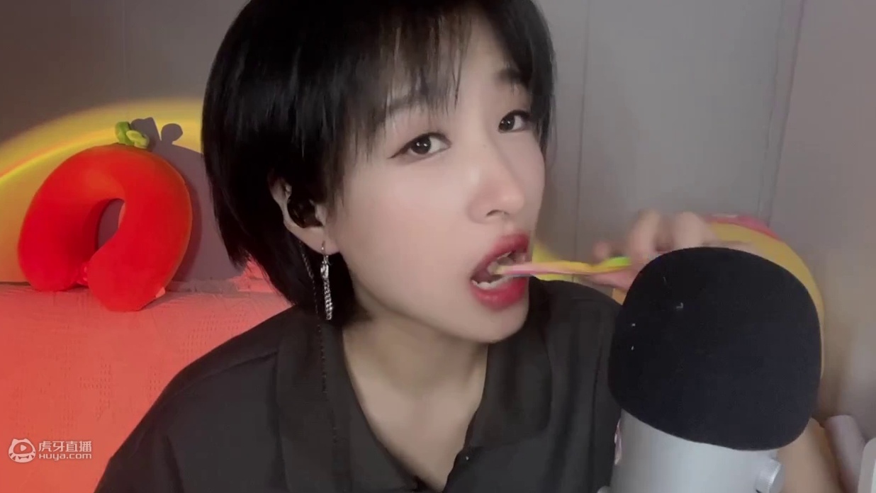 拽拽糖食音 铁汁们吃的是不是这样式的 怎么觉得我买错了呢