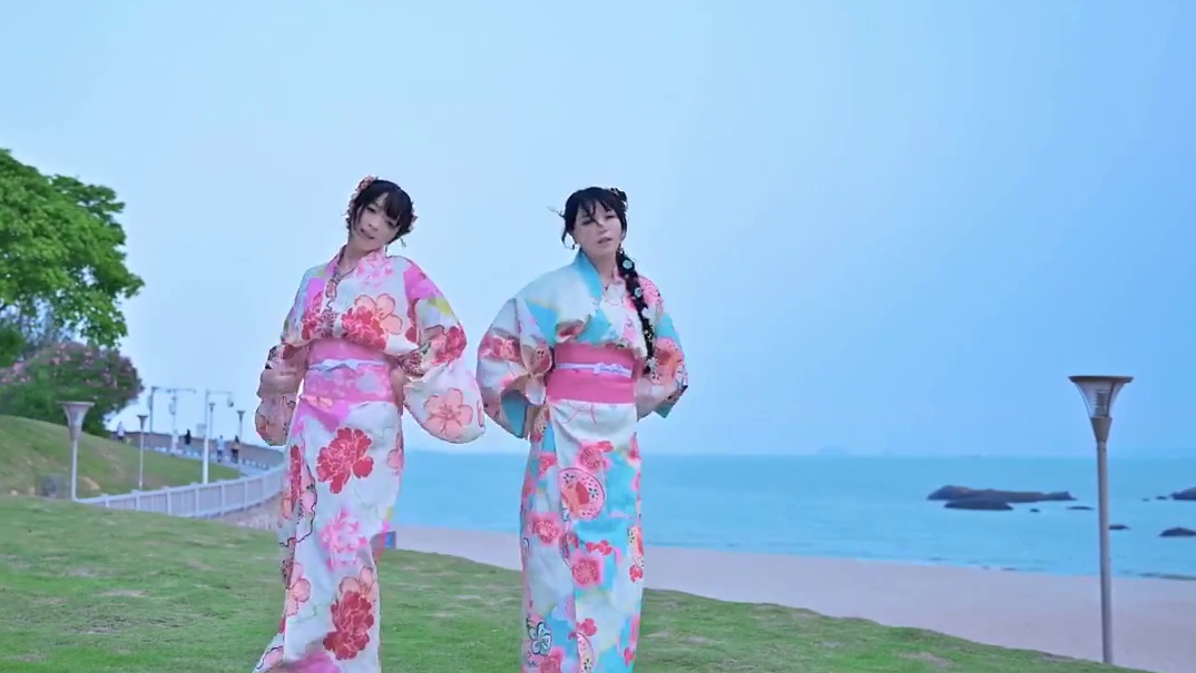【卿斗x楚鸢】东京夏日相会 ♥ 想和你一起去海边沐浴阳光吖~ #夏日气息 #宅舞 #和服小姐姐 