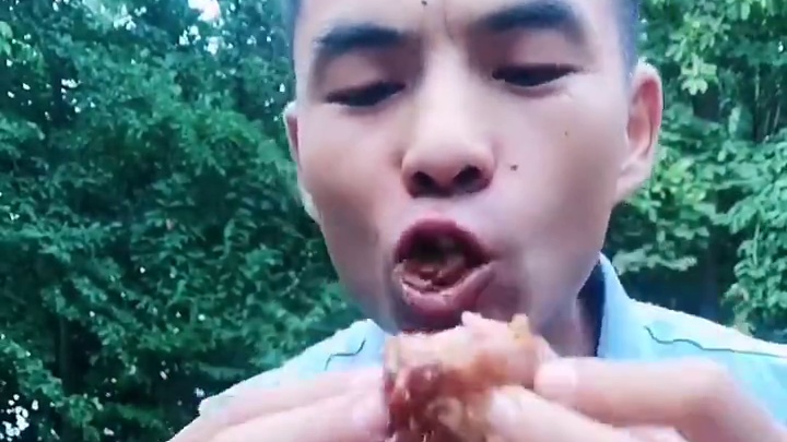 好久没有吃猪脚了，今天做个猪脚吃吃。#我想馋你 #厨房 #美食