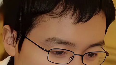 身陷重围不慌不乱！柳大华识破郑惟桐诡计，飞刀反杀在即