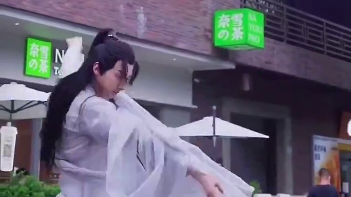 最近听到这首歌让我不禁想起了外婆 #外婆桥
