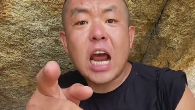 #荒岛生存 今天运气爆棚！收获了一只大石斑！一只大虾！一些螃蟹！过瘾