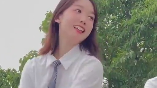 #爱你王心凌 
谁的六一儿童节表演没有一首爱你呢