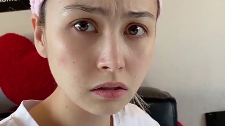 玛丽去看完嘴回来，估计就得收拾东西了！兄弟们 你们感觉我还有挽留的余地吗 @胖敏儿(O3xu3tzz