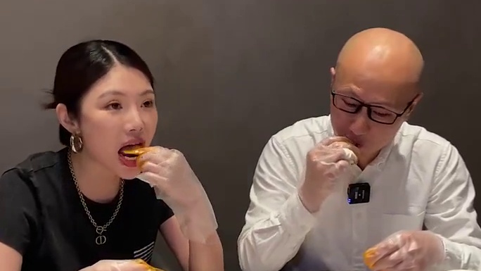 这顿饭吃的真不得劲啊