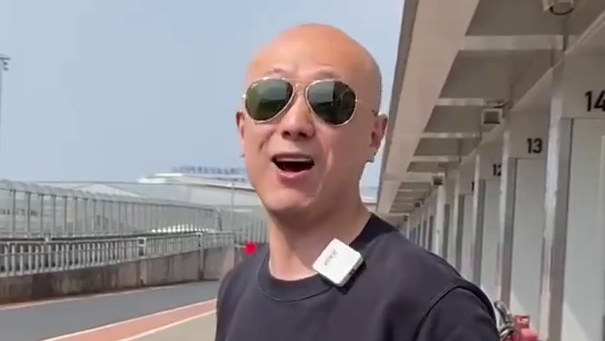 你们觉得谁拿下比赛了？