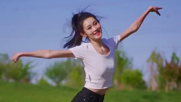 这么大的太阳你热不热～#玛尼情歌 #藏族舞