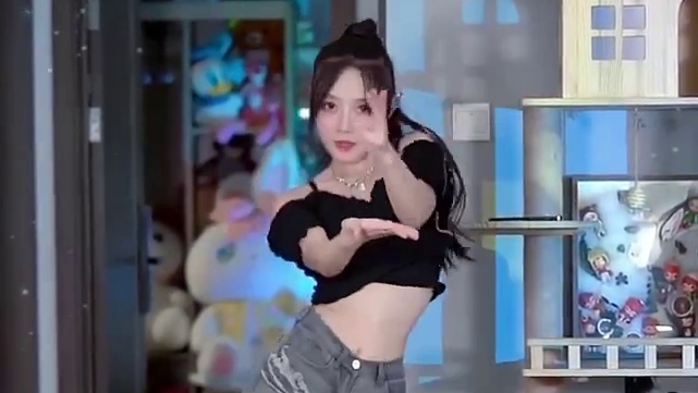 你喜欢马尾还是丸子头？ 