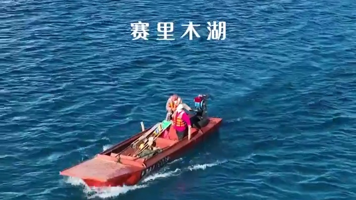 没来新疆之前，看网上都是这样的？来了以后……#这里是新疆 #你想象中的城市VS实际上的城市 #我是爆