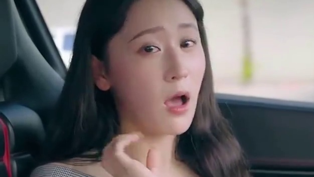 @你的女朋友出来让她给你买一辆#法拉利458