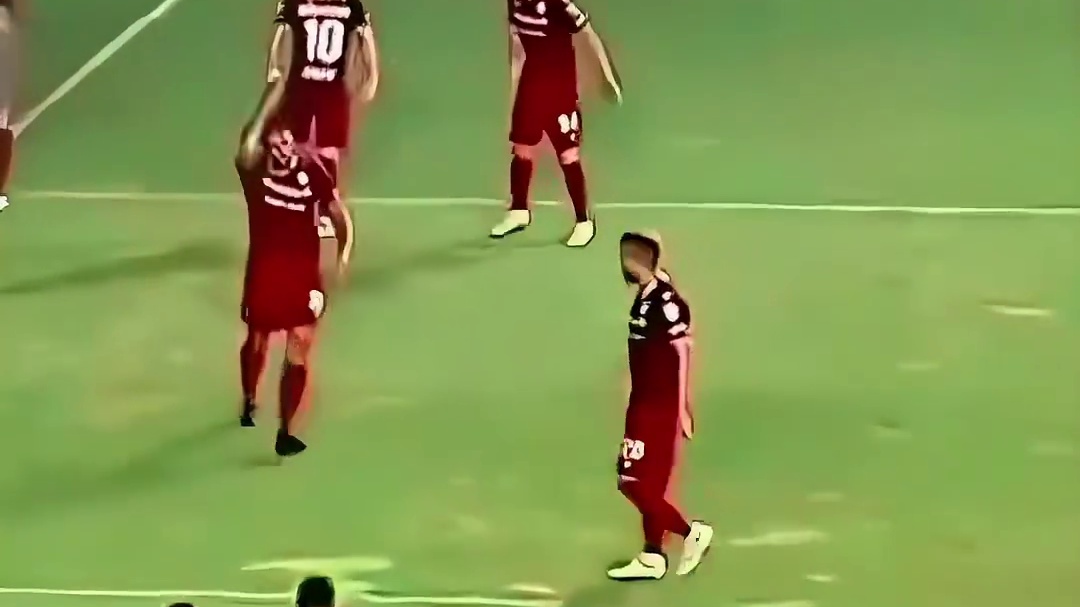 点球大战跌宕起伏，少年门神奋力扑救，结局太遗憾#点球