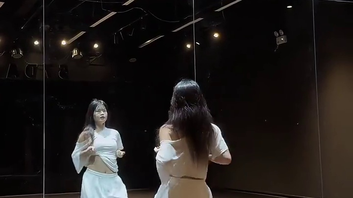 六月发五月天哈哈哈哈