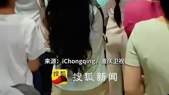 赴一场童趣盛宴！重庆无人机光影秀致敬大小孩童