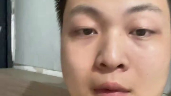 不是水果软糖，白天别乱吃！