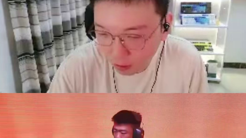 亮亮不愧是联盟最大威慑力 两个暂停，先是训话AG所有人，再是复盘出白鲨的进攻意图，做出判断。#榜首之