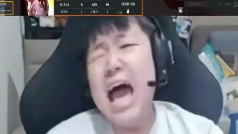 各大职业选手们看，潇潇残局1v5！状态神勇狙击五杀！全员看傻了！