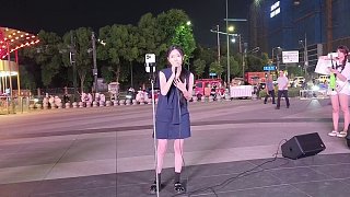 觀眾票選2號選手晉級決賽