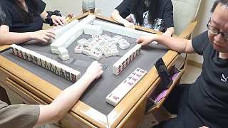 麻將關(guān)鍵時(shí)刻猶豫逃跑觀眾急催